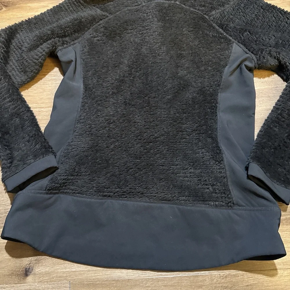 Mountain Hardwear MEDIUM Monkey Fleece Pullover Black Snap Outdoor Hiking Skiing